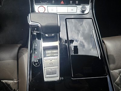 صورة مصغرة 15 لـ 2020 AUDI S8
