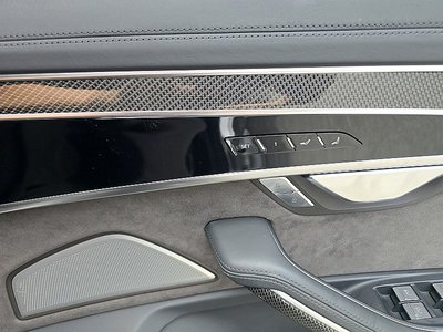 صورة مصغرة 11 لـ 2020 AUDI S8