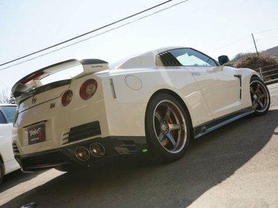 NISSAN GT-R - 6