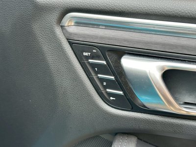 2021 Porsche MACAN — миниатюра 32