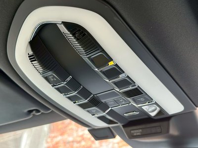 2021 Porsche MACAN — миниатюра 57