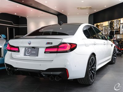 2021 BMW M5 COMPETITION — фото 4