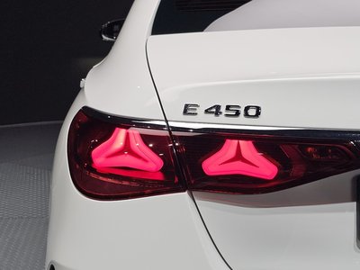 صورة 10 لـ 2026 Mercedes-BENZ E-CLASS