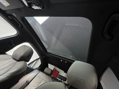 2025 BMW 5 SERIES — миниатюра 18