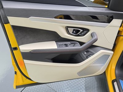 صورة مصغرة 14 لـ 2024 Lamborghini URUS