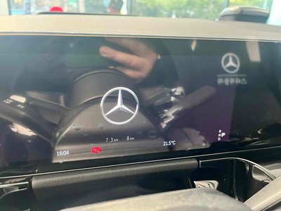 MERCEDES-BENZ EQA - 7