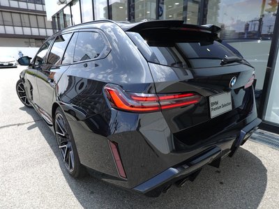 2025 BMW M5 TOURING photo 10