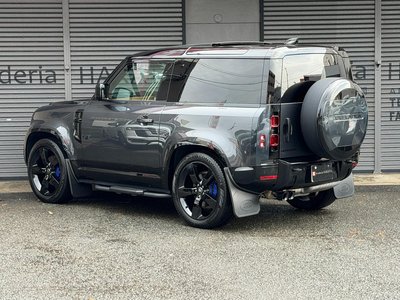 LAND ROVER DEFENDER - 10