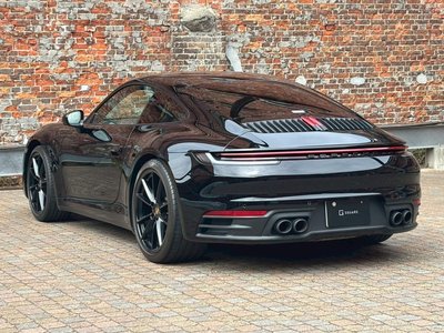 PORSCHE 911 - 4