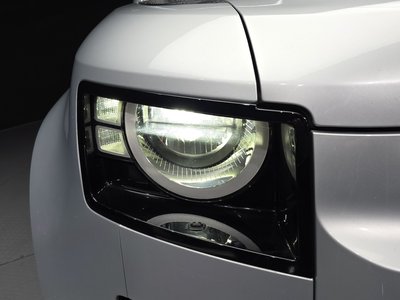 صورة 9 لـ 2021 LAND Rover DEFENDER