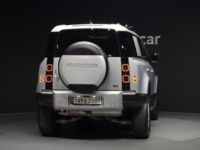 صورة 4 لـ 2021 LAND Rover DEFENDER