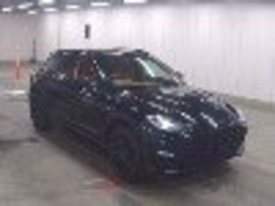 ASTON MARTIN DBX - 1