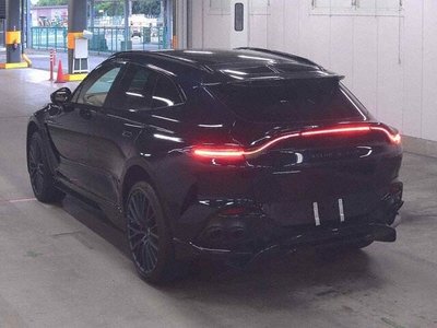 ASTON MARTIN DBX - 2