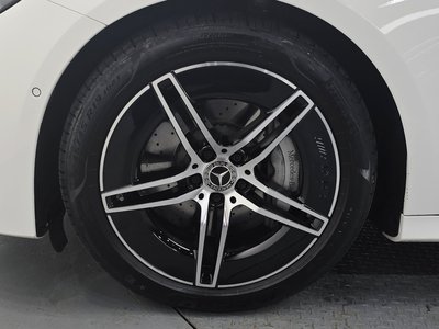 2025 Mercedes-BENZ E-CLASS 照片 6