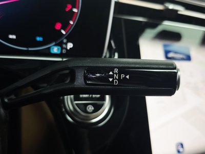 2025 Mercedes-BENZ E-CLASS — миниатюра 12