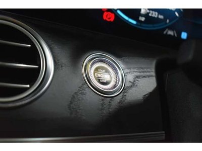 MERCEDES-BENZ E-CLASS - 9