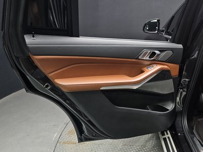 2022 BMW X7 — миниатюра 15