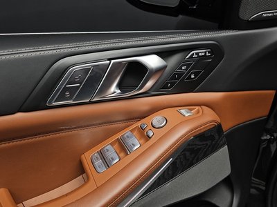 2022 BMW X7 — миниатюра 28
