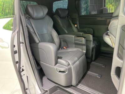 TOYOTA VELLFIRE - 10