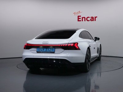 صورة 3 لـ 2023 AUDI E-TRON GT