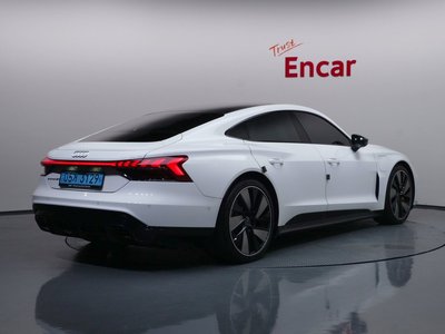 صورة 5 لـ 2023 AUDI E-TRON GT