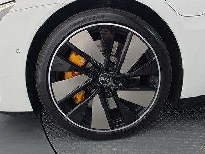 صورة 6 لـ 2023 AUDI E-TRON GT