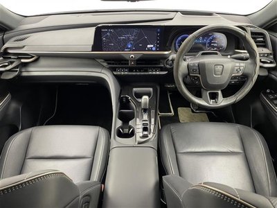 صورة 2 لـ 2024 Toyota CROWN SPORT