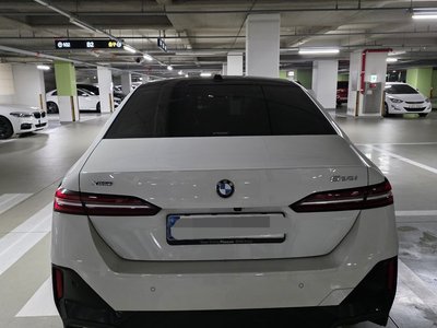 BMW 5 SERIES - 4