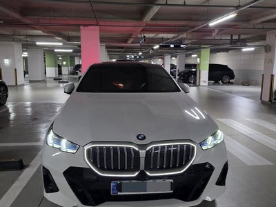 BMW 5 SERIES - 2