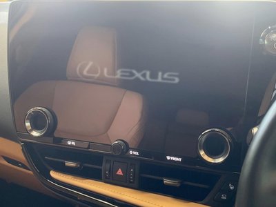 2023 Lexus NX photo 3