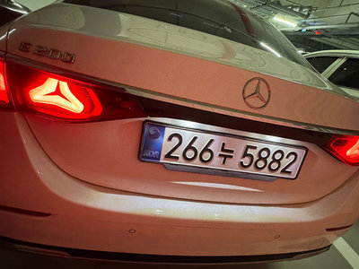 MERCEDES-BENZ E-CLASS - 3