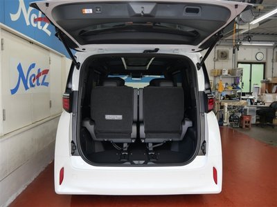 صورة 10 لـ 2025 TOYOTA ALPHARD
