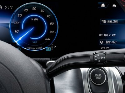 2025 Mercedes-BENZ EQB 照片 9