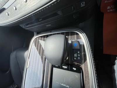 صورة مصغرة 16 لـ 2019 Lexus LS
