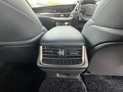 صورة مصغرة 37 لـ 2019 Lexus LS