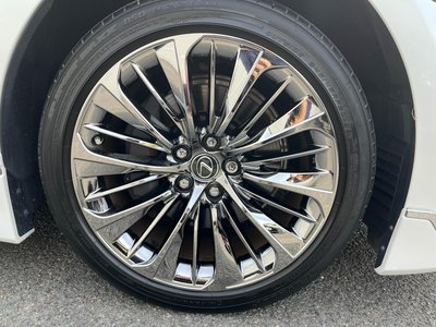 صورة مصغرة 68 لـ 2019 Lexus LS