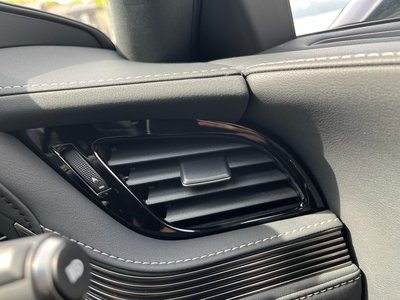 صورة مصغرة 26 لـ 2019 Lexus LS