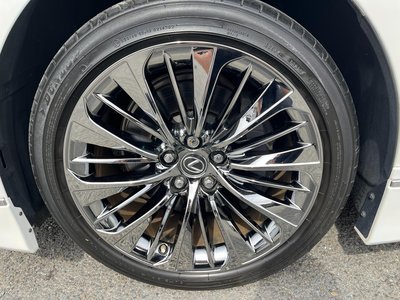 صورة مصغرة 65 لـ 2019 Lexus LS