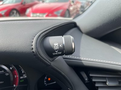صورة مصغرة 25 لـ 2019 Lexus LS