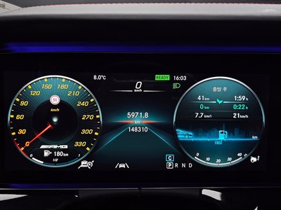 MERCEDES-BENZ GT AMG - 8