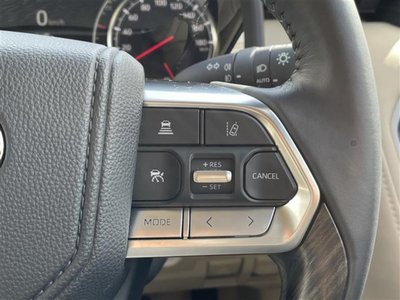 TOYOTA LAND CRUISER 300 - 8