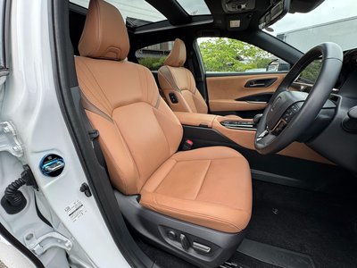 صورة مصغرة 70 لـ 2025 Toyota CROWN SPORT