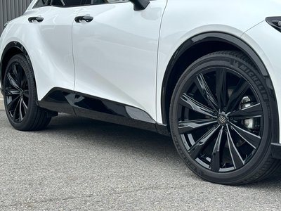 صورة مصغرة 20 لـ 2025 Toyota CROWN SPORT