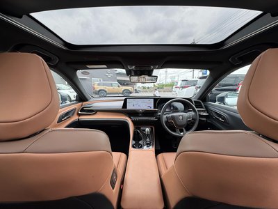 صورة مصغرة 36 لـ 2025 Toyota CROWN SPORT