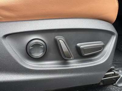 صورة مصغرة 44 لـ 2025 Toyota CROWN SPORT