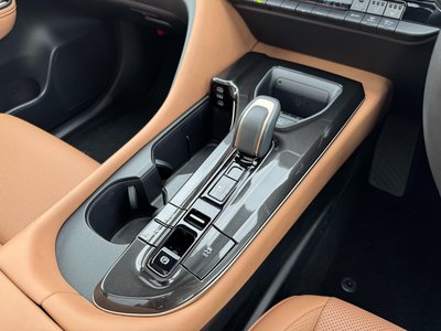صورة مصغرة 48 لـ 2025 Toyota CROWN SPORT
