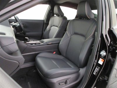 TOYOTA CROWN CROSSOVER - 8