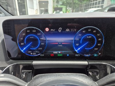 صورة 8 لـ 2026 Mercedes-BENZ EQA