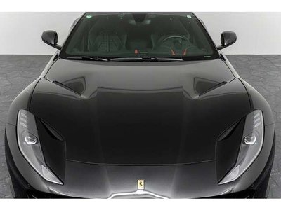 FERRARI 812 - 8