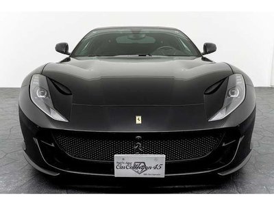 FERRARI 812 - 2